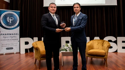 Eczacılığın duayenleri Selçuk Üniversitesinde buluştu